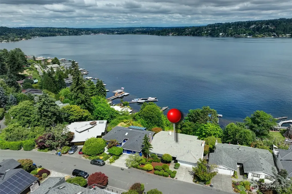14820 39th Avenue NE Lake Forest Park WA 98155