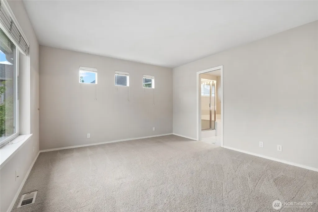 18849 NE 62nd Way Redmond WA 98052