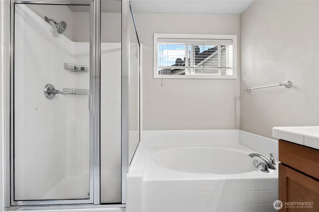 18849 NE 62nd Way Redmond WA 98052