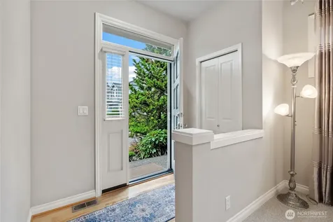 18849 NE 62nd Way Redmond WA 98052