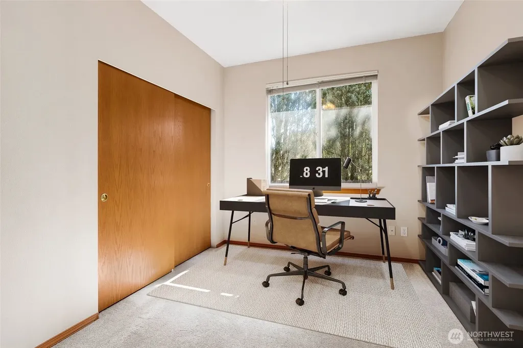 6013 NE 4th Place Renton WA 98059