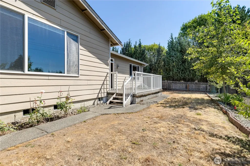 6013 NE 4th Place Renton WA 98059