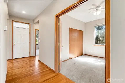 6013 NE 4th Place Renton WA 98059