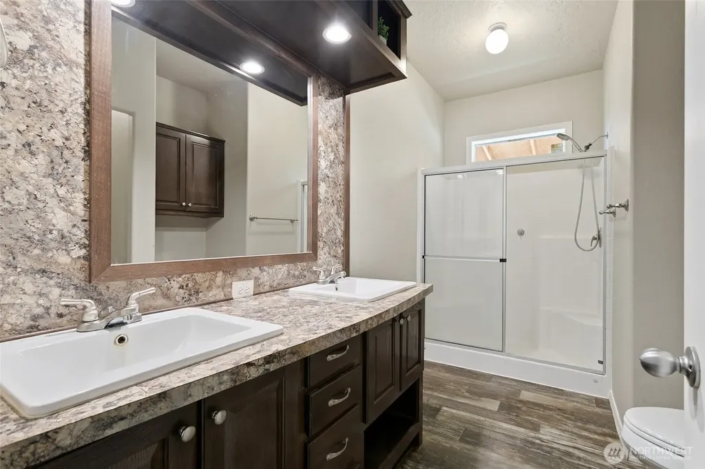492 Coal Creek Road Chehalis WA 98532