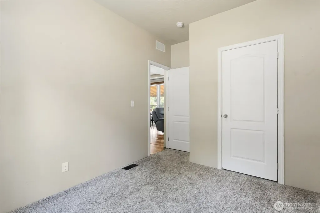 492 Coal Creek Road Chehalis WA 98532