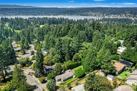 7218 NE 155th Street Kenmore WA 98028