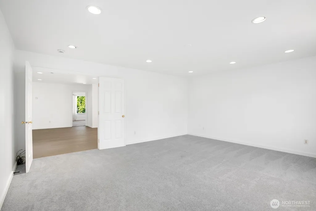 23809 SE 6th Street Sammamish WA 98074