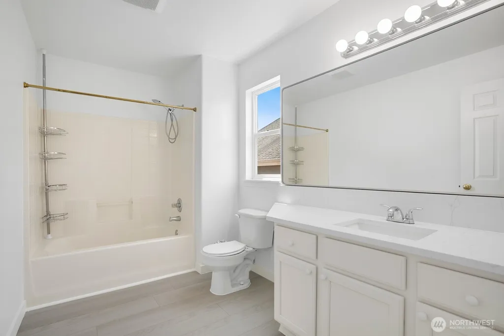 23809 SE 6th Street Sammamish WA 98074