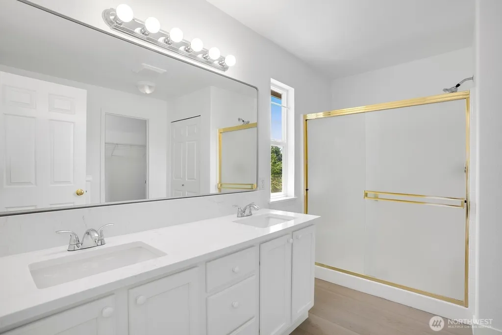 23809 SE 6th Street Sammamish WA 98074