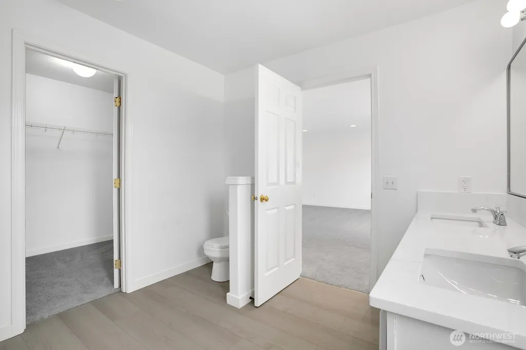 23809 SE 6th Street Sammamish WA 98074