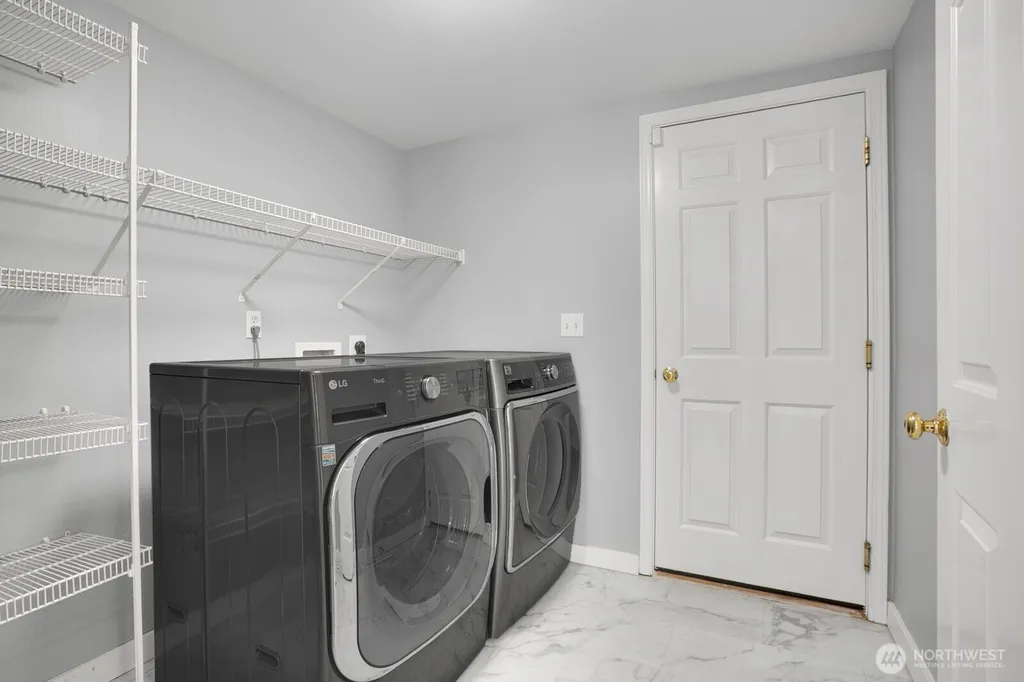 23809 SE 6th Street Sammamish WA 98074