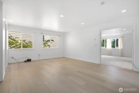 23809 SE 6th Street Sammamish WA 98074