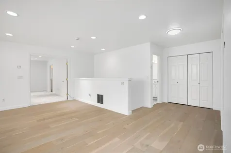 23809 SE 6th Street Sammamish WA 98074