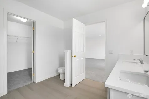 23809 SE 6th Street Sammamish WA 98074