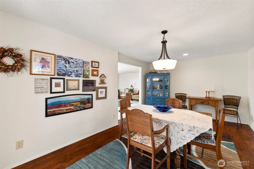 404 Nooksack Place La Conner WA 98257