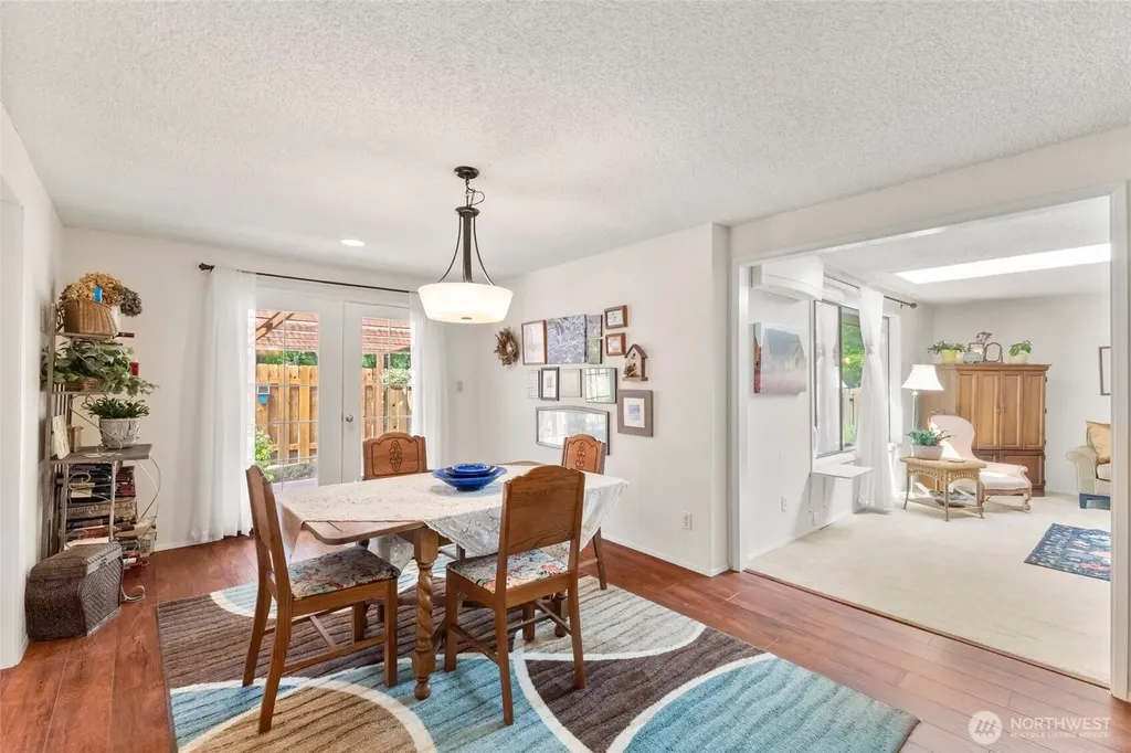 404 Nooksack Place La Conner WA 98257