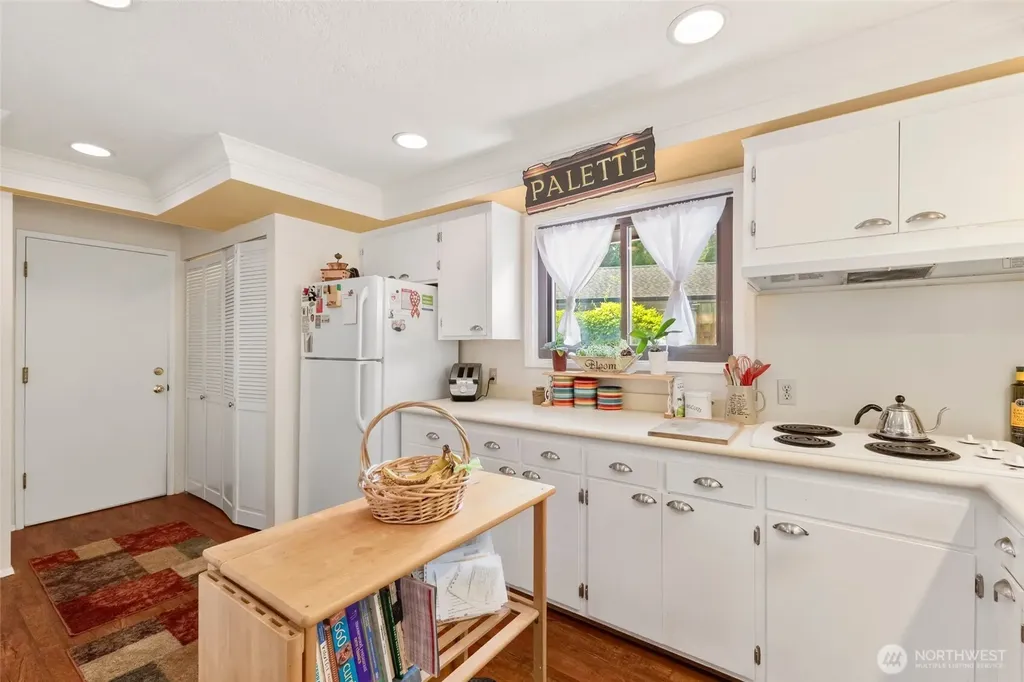 404 Nooksack Place La Conner WA 98257