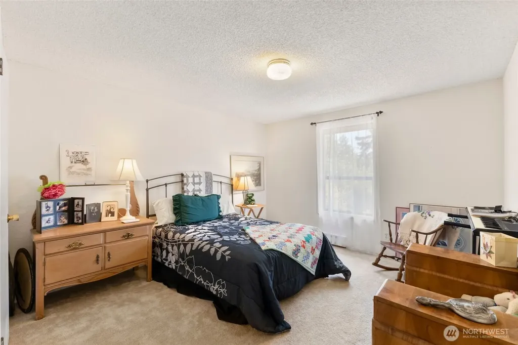 404 Nooksack Place La Conner WA 98257