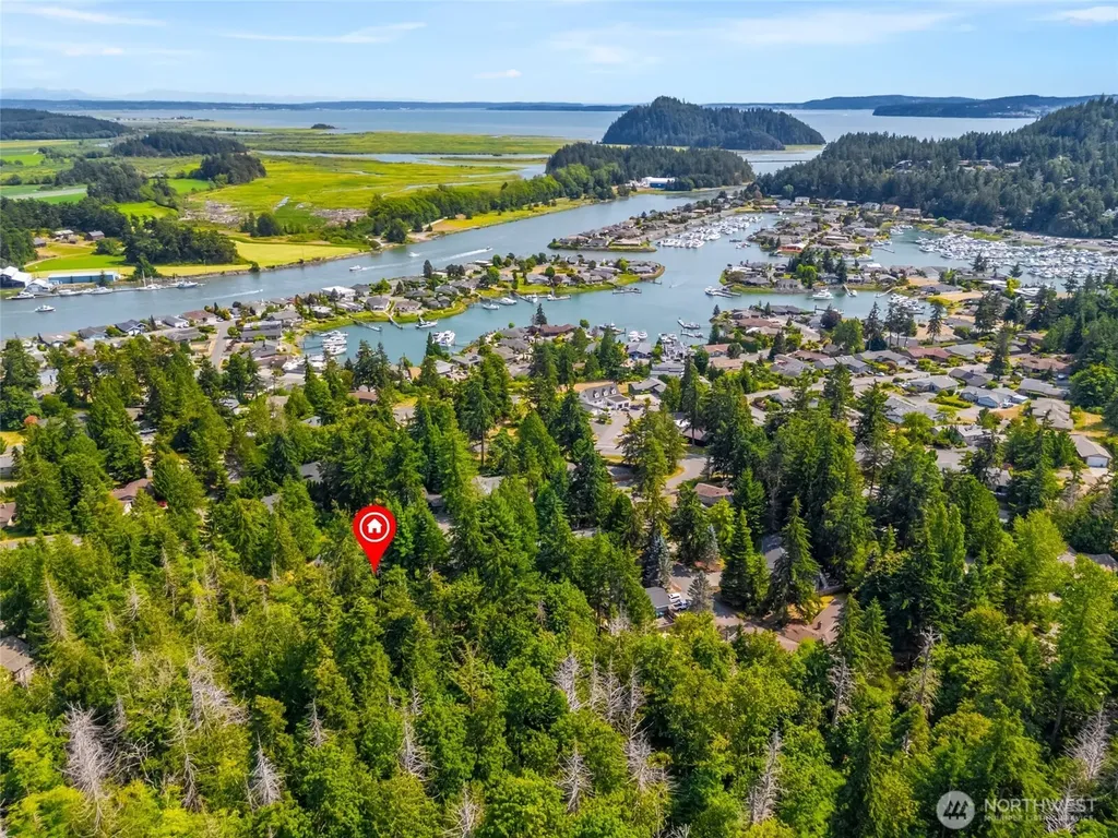 404 Nooksack Place La Conner WA 98257