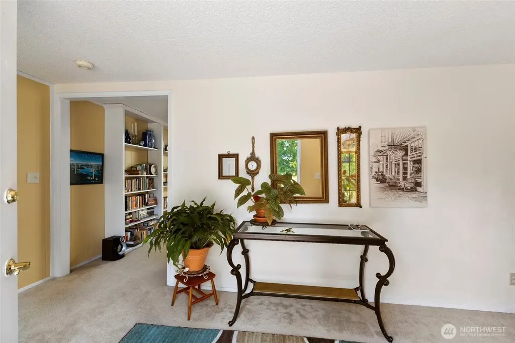 404 Nooksack Place La Conner WA 98257