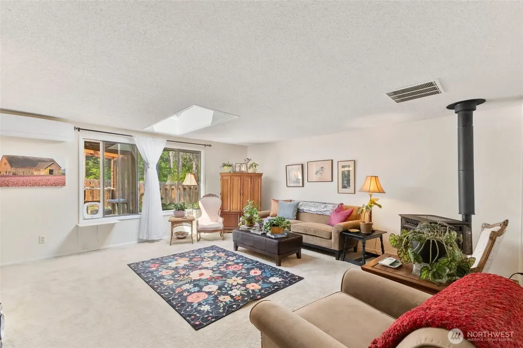 404 Nooksack Place La Conner WA 98257