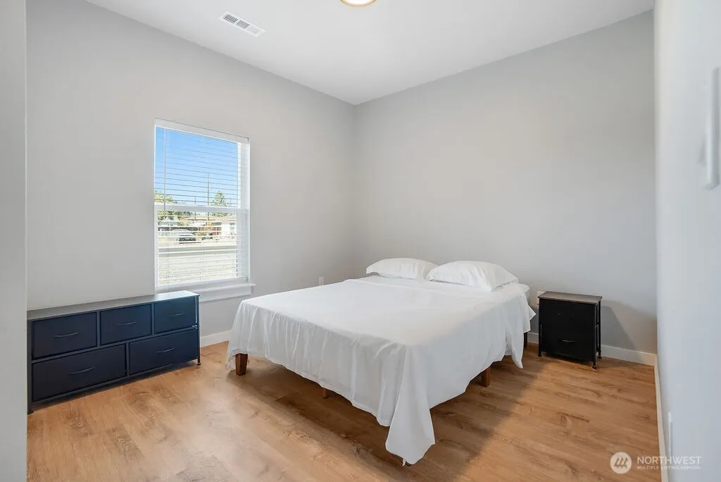 2133 W Peninsula Drive Moses Lake WA 98837