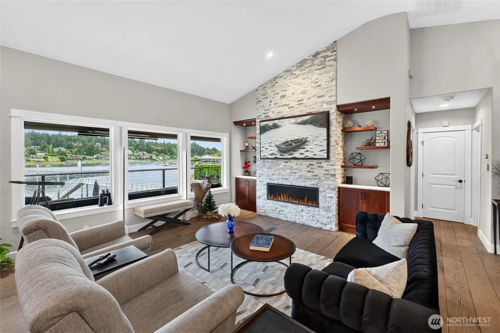 3510 East Bay Drive NW Gig Harbor WA 98335