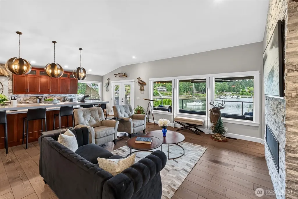 3510 East Bay Drive NW Gig Harbor WA 98335