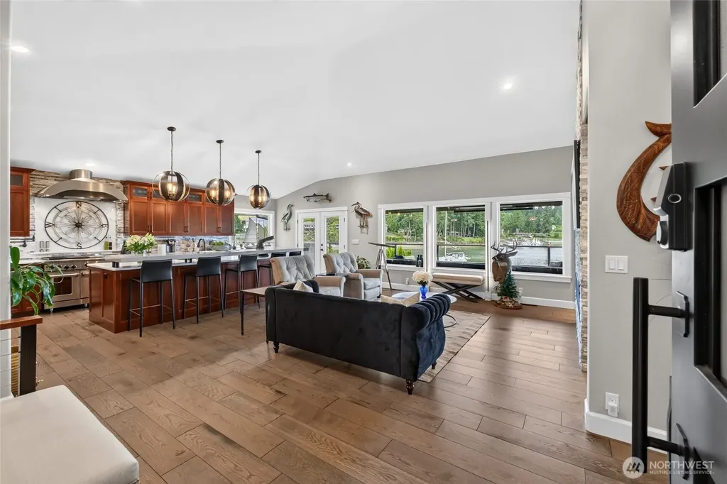 3510 East Bay Drive NW Gig Harbor WA 98335