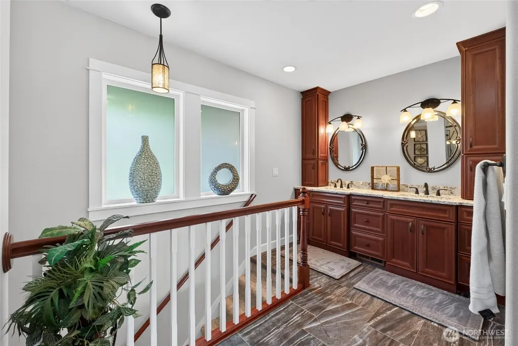 3510 East Bay Drive NW Gig Harbor WA 98335