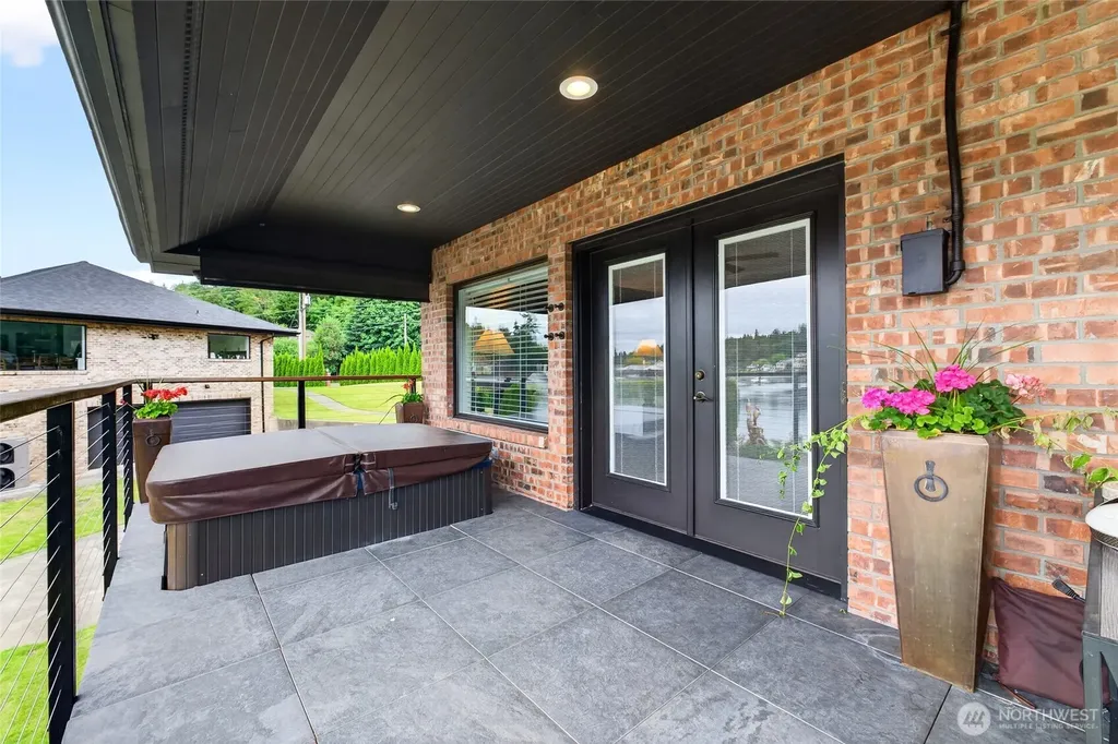 3510 East Bay Drive NW Gig Harbor WA 98335