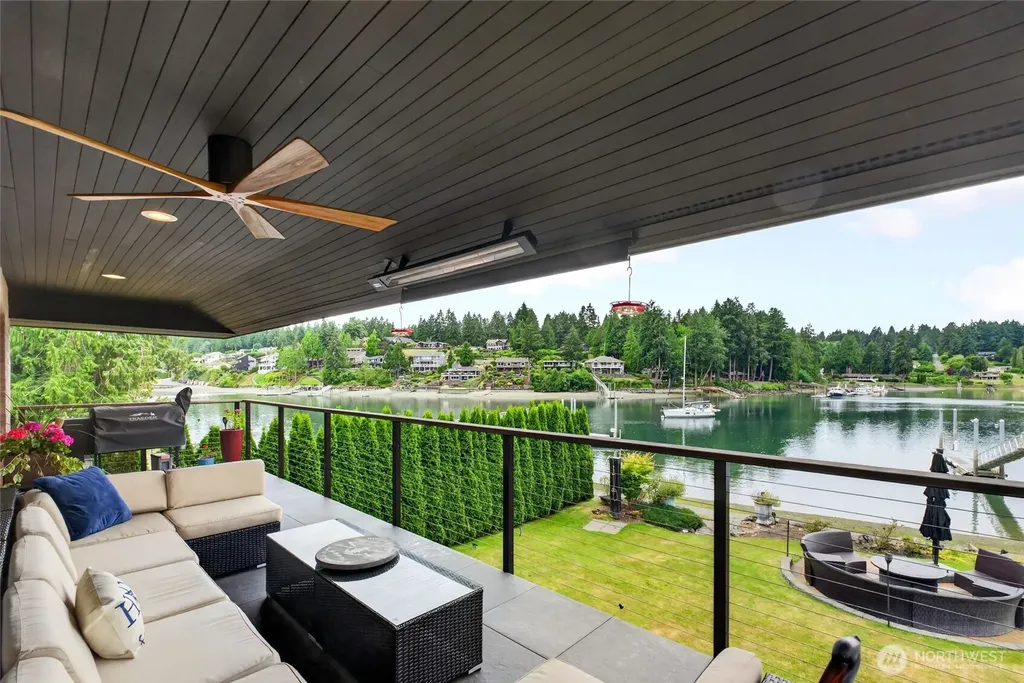 3510 East Bay Drive NW Gig Harbor WA 98335