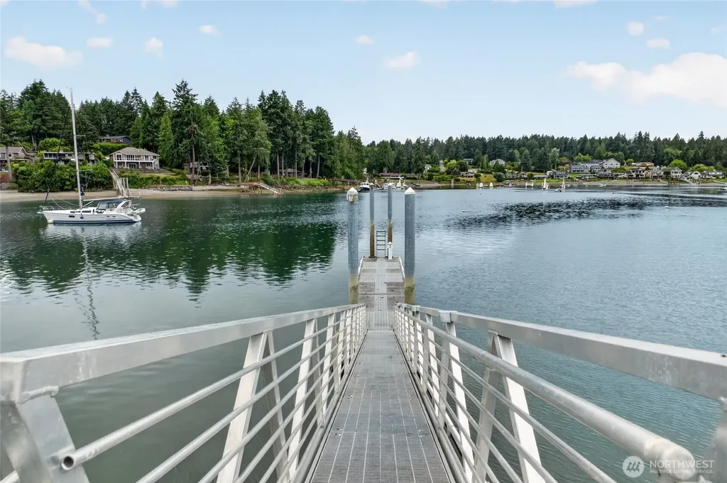 3510 East Bay Drive NW Gig Harbor WA 98335