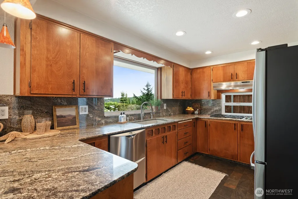 4053 Edith Point Road Anacortes WA 98221