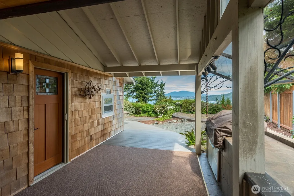 4053 Edith Point Road Anacortes WA 98221