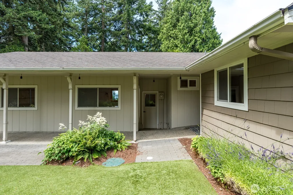4053 Edith Point Road Anacortes WA 98221