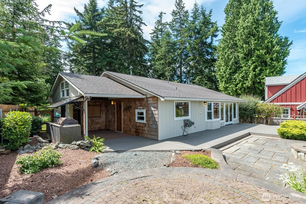 4053 Edith Point Road Anacortes WA 98221
