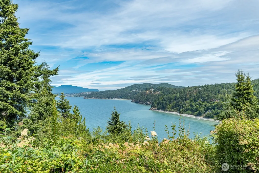 4053 Edith Point Road Anacortes WA 98221