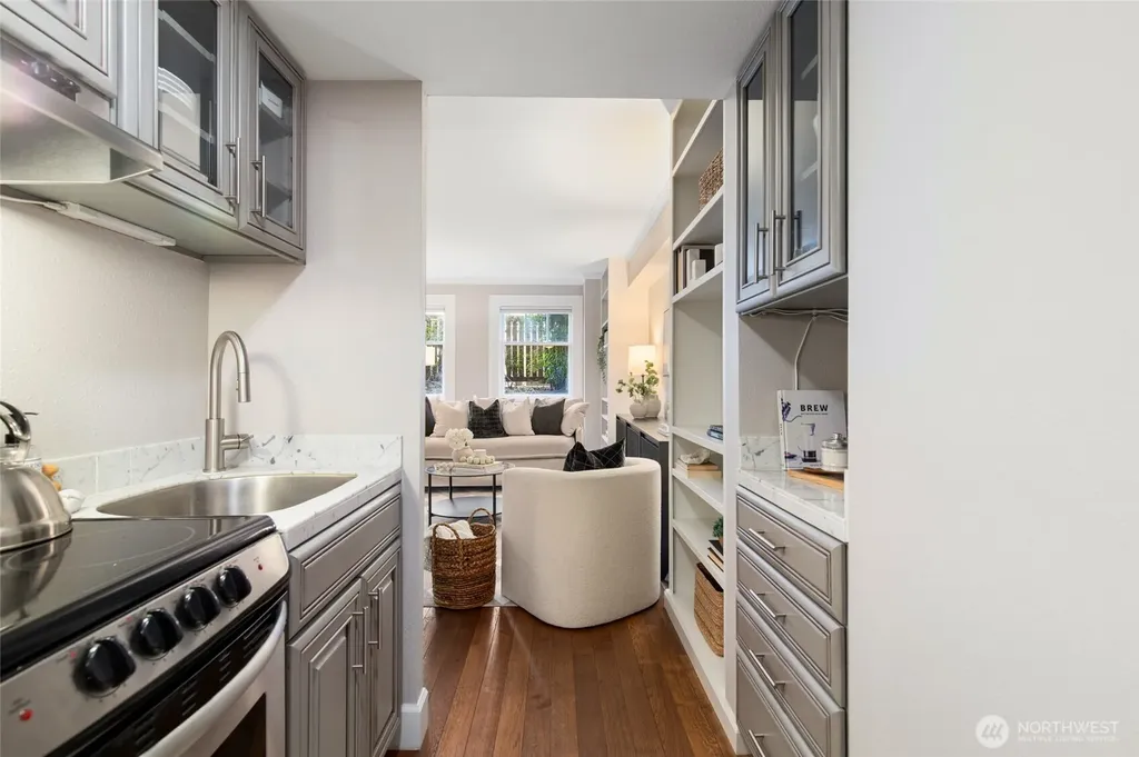 1017 Minor Avenue Seattle WA 98104