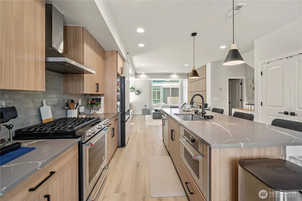 17002 13th Avenue W Lynnwood WA 98087