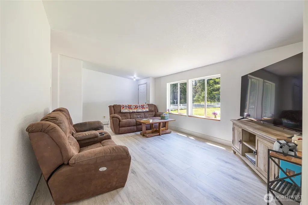 101 Robinson Port Angeles WA 98362
