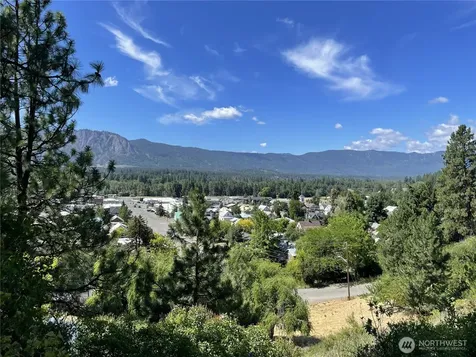 114 W Fourth Street Cle Elum WA 98922