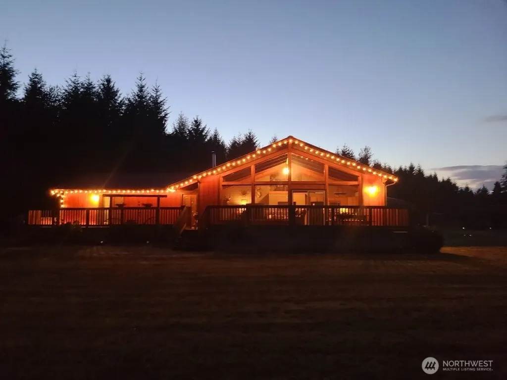 144 Ciannigan Hill Road Silver Creek WA 98585