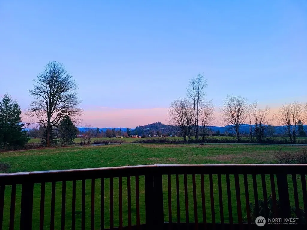 144 Ciannigan Hill Road Silver Creek WA 98585