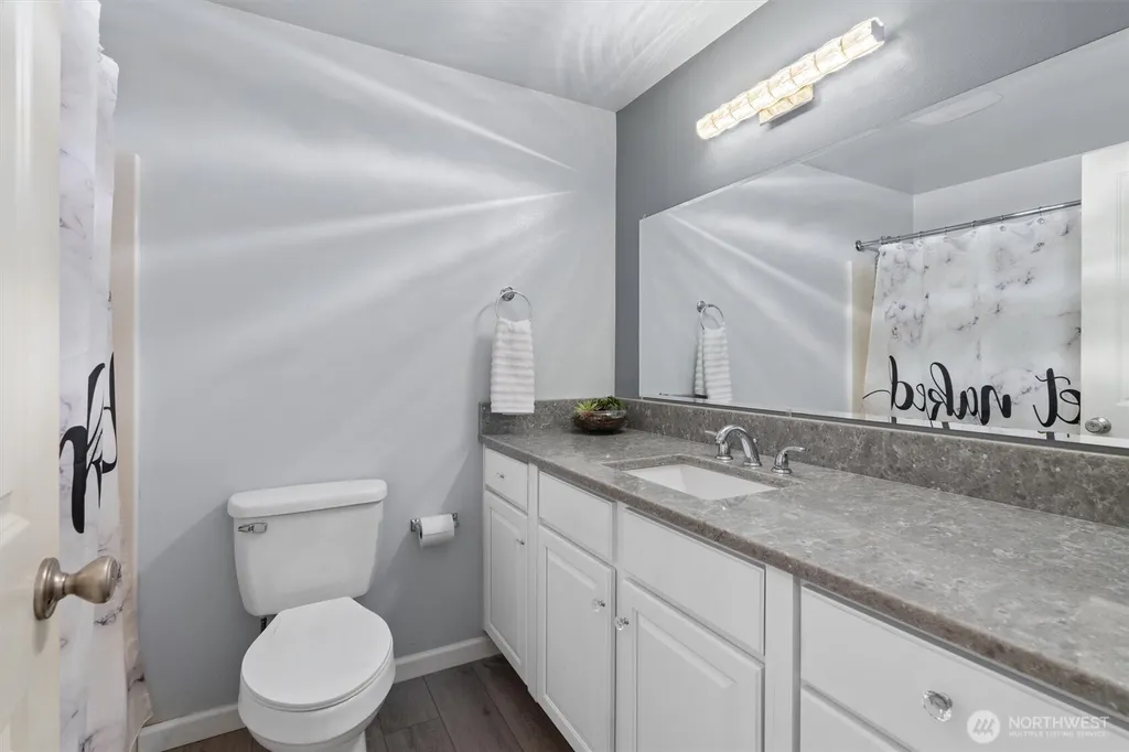 304 29th Street SE Auburn WA 98002