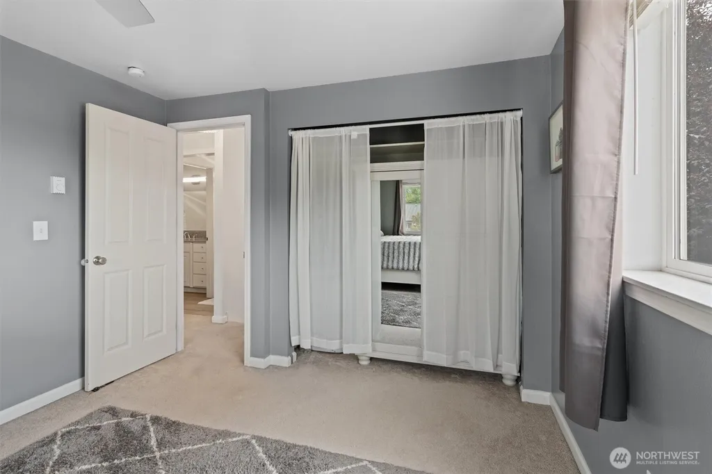 304 29th Street SE Auburn WA 98002