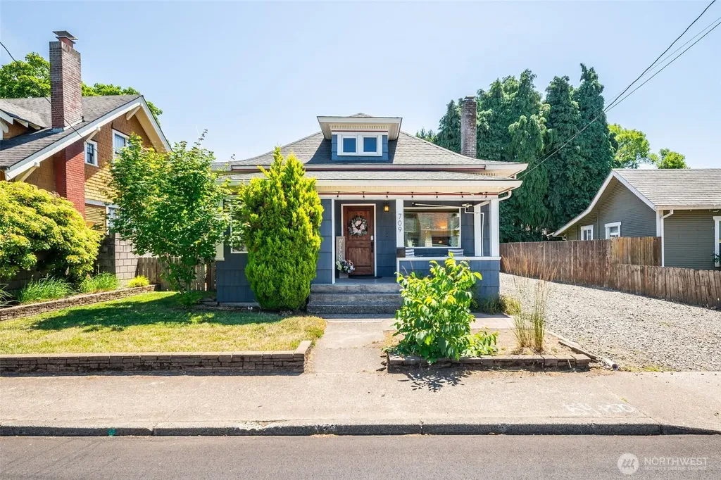 709 W Fourth Plain Boulevard Vancouver WA 98660