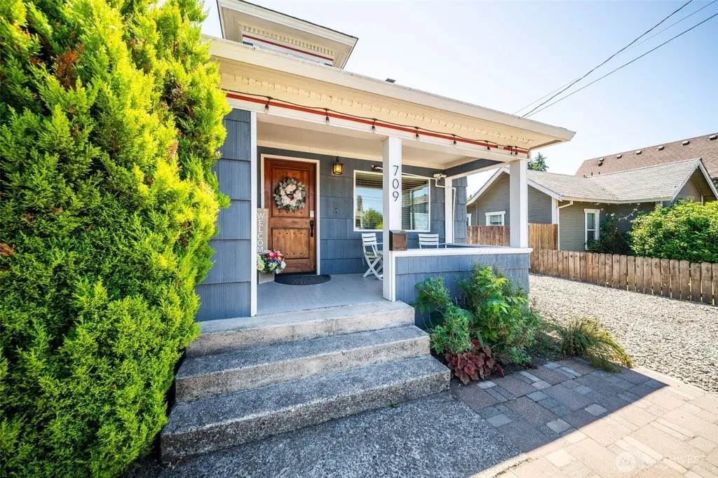 709 W Fourth Plain Boulevard Vancouver WA 98660