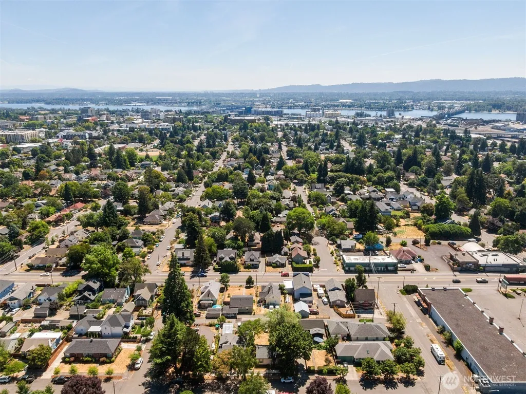 709 W Fourth Plain Boulevard Vancouver WA 98660
