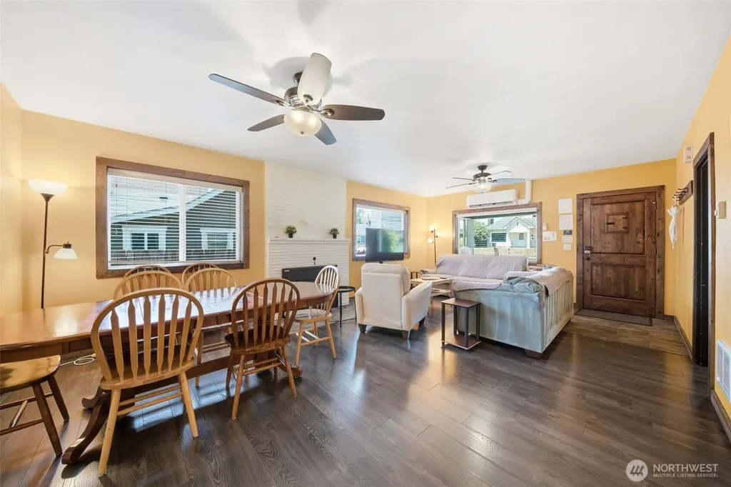 709 W Fourth Plain Boulevard Vancouver WA 98660
